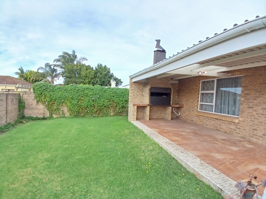 To Let 3 Bedroom Property for Rent in Lorraine Eastern Cape